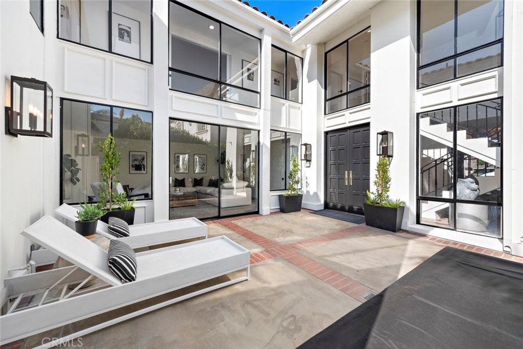 listing image 130722157720594420980