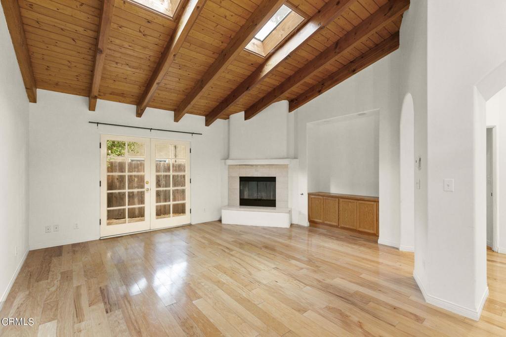 Photo 3 of 17 of 306 E Aliso Street F condo