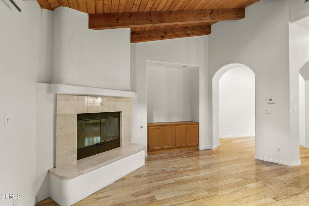 Photo 5 of 17 of 306 E Aliso Street F condo