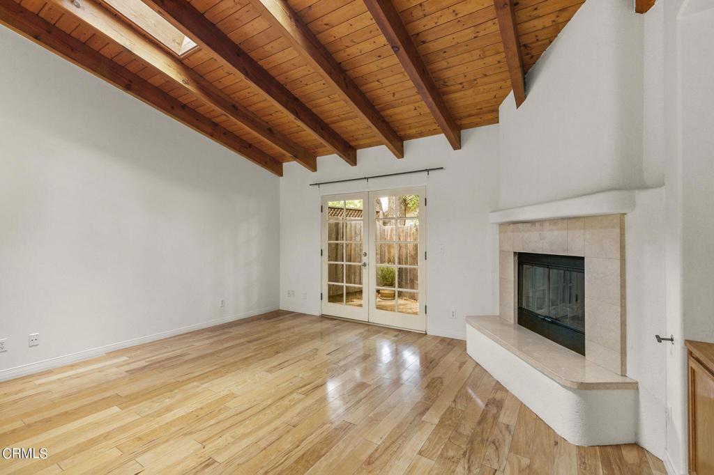 Photo 4 of 17 of 306 E Aliso Street F condo