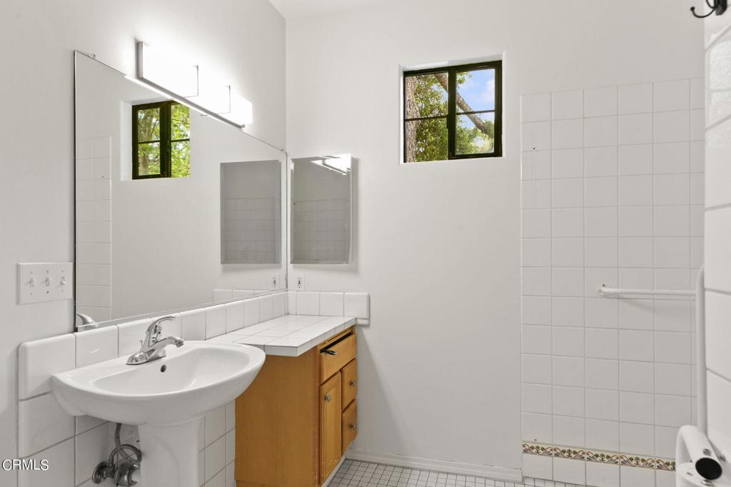 Photo 13 of 17 of 306 E Aliso Street F condo