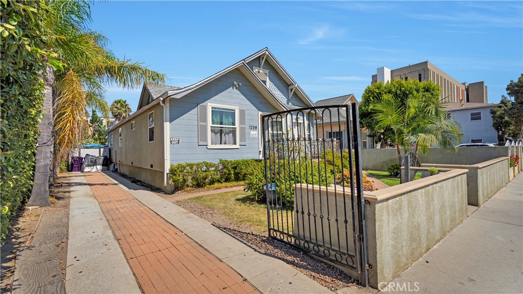 1208 Linden Avenue