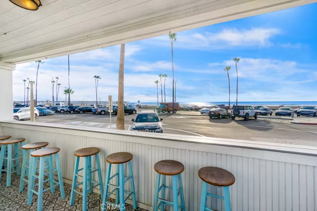 2214 W Oceanfront A