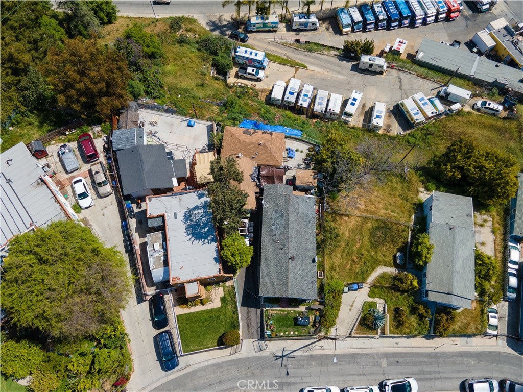 986 Gifford Avenue