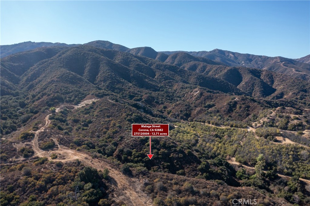 This wonderful slice of land sits just above the Brentridge Community of Corona. It has 12.5 acres of raw undeveloped land for you to create your dream project. Close to the Skyline Drive Trail Head & Hagador Canyon Trail Head. Make your dreams come true in this growing area.
