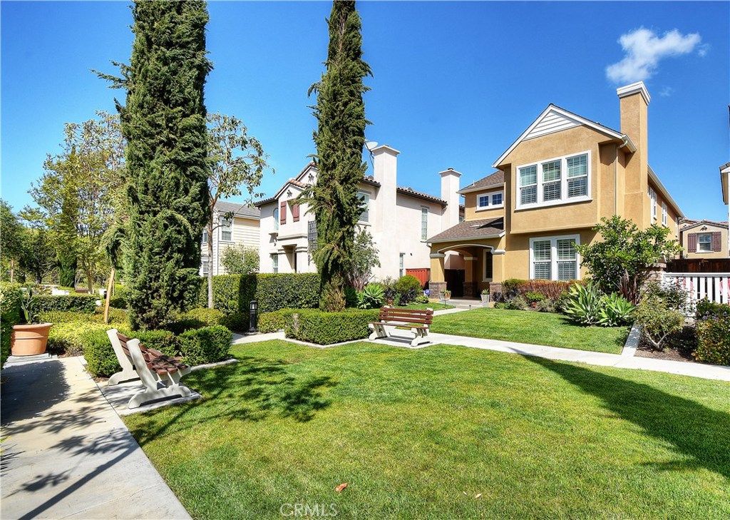 listing image 130724278815886973017