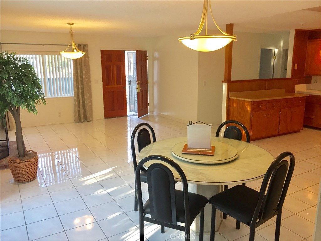 listing image 130725336717190124194