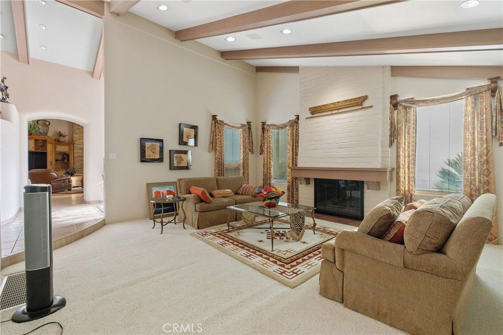 listing image 130724429187462855754
