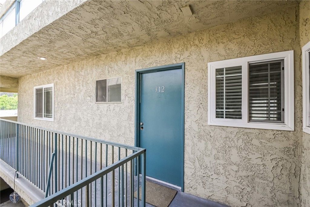 listing image 130725185211283072027