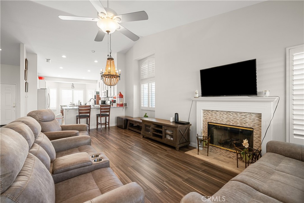 Serrano Del Vista - Residential