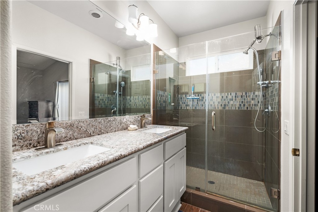 Serrano Del Vista - Residential