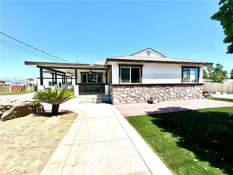 21740 Elmwood Street Perris CA 92570