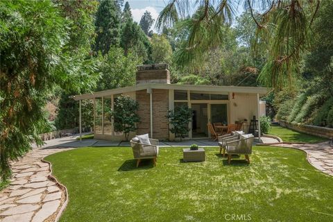 A home in Studio City