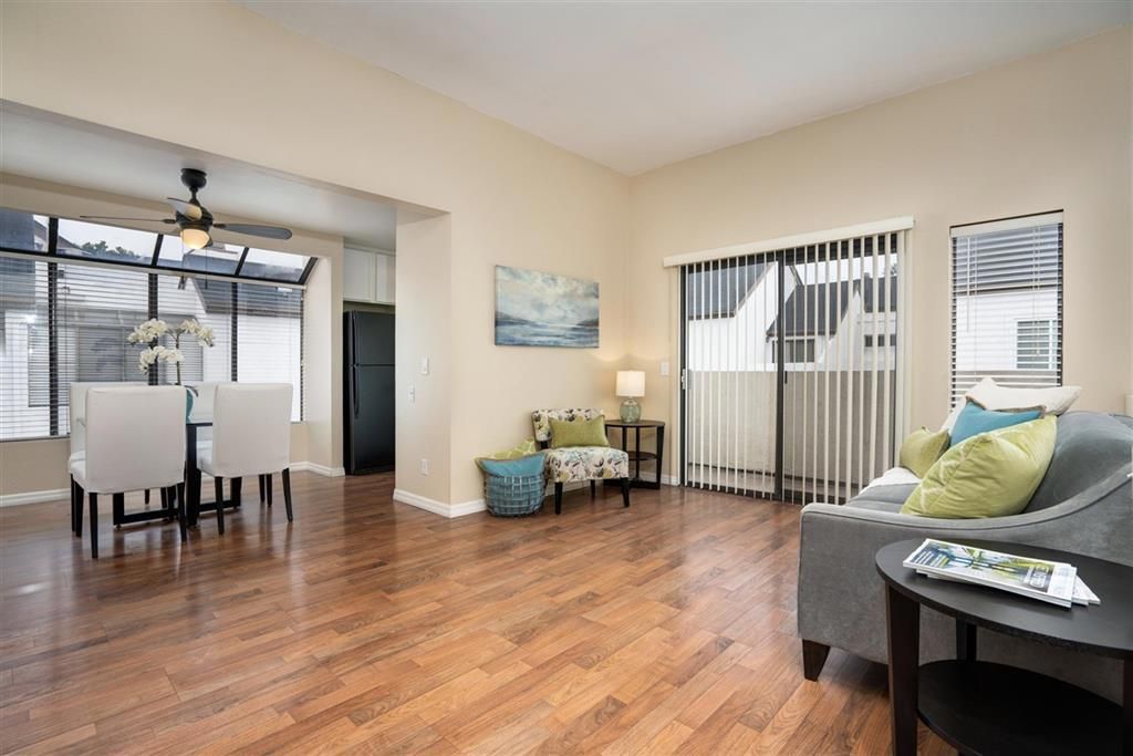 listing image 130729344536496263300