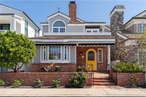 214 Sapphire Avenue Newport Beach CA 92662