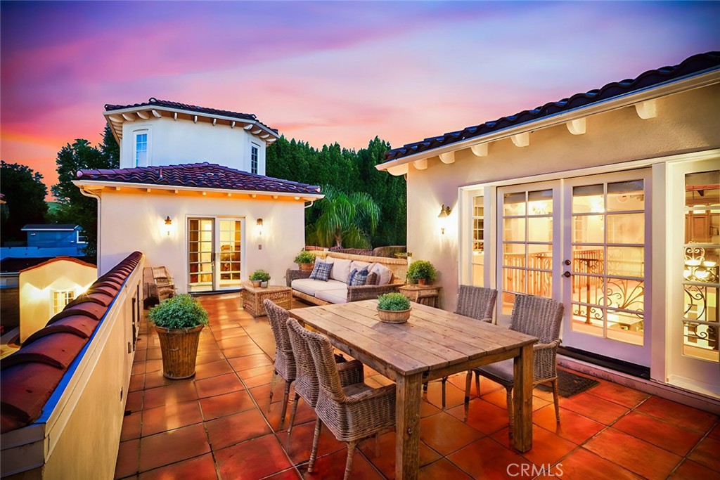 Properties 4 10655 Camarillo Street