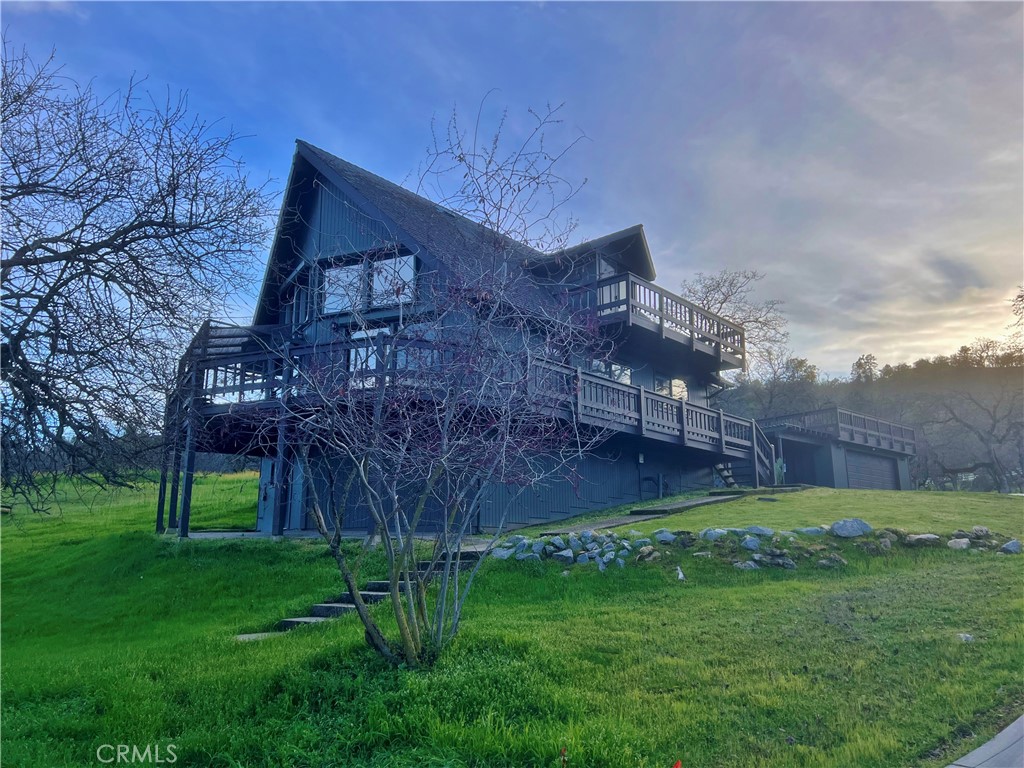 30114 Horseshoe Drive