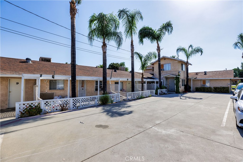 845 E 6th Street