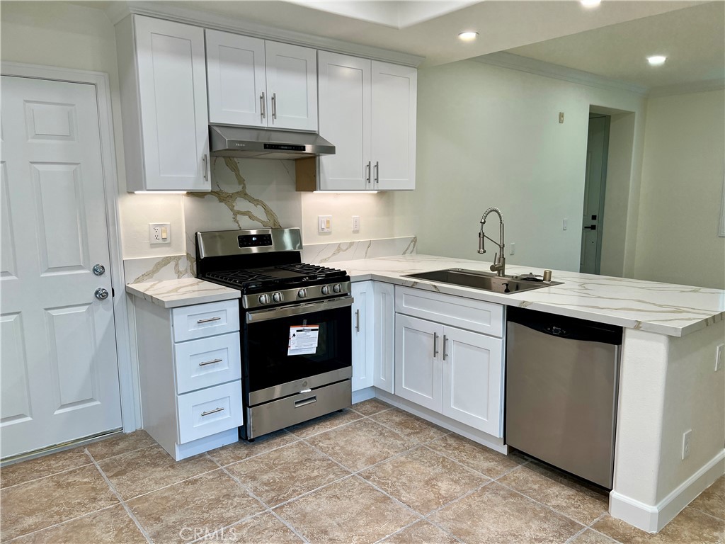 Cambridge Lane (CAML) - Residential Lease