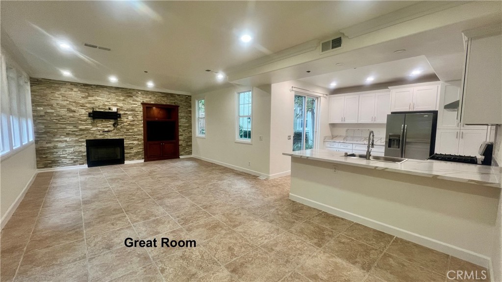 Cambridge Lane (CAML) - Residential Lease