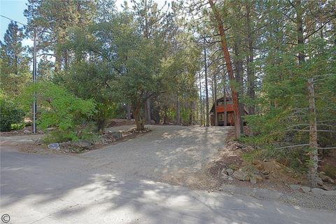 A home in Pine Mountain Club
