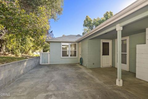 A home in Oak View