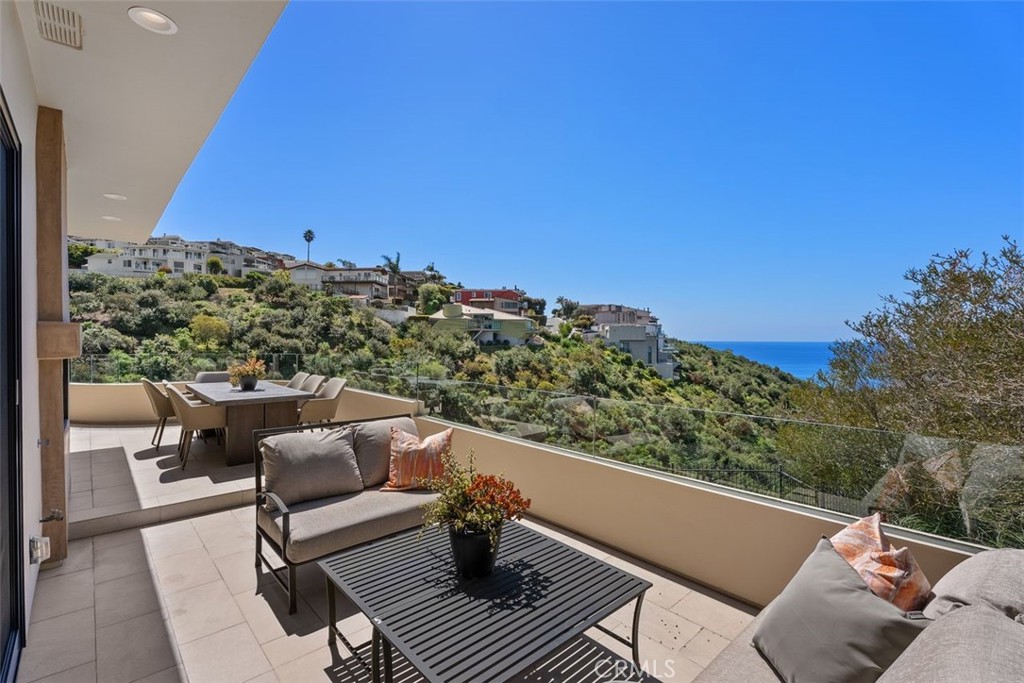 Arch Beach Heights (ABH) - Residential