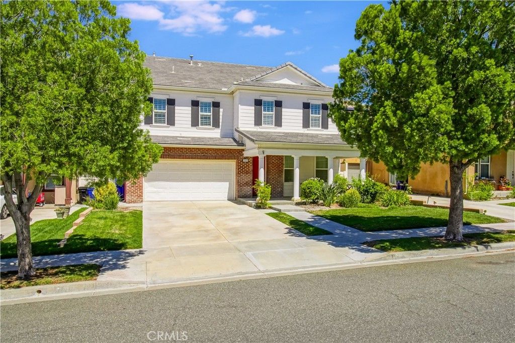listing image 130723389972581828177