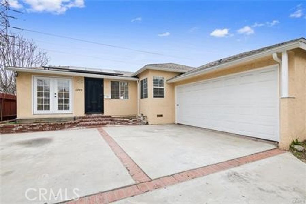 listing image 0