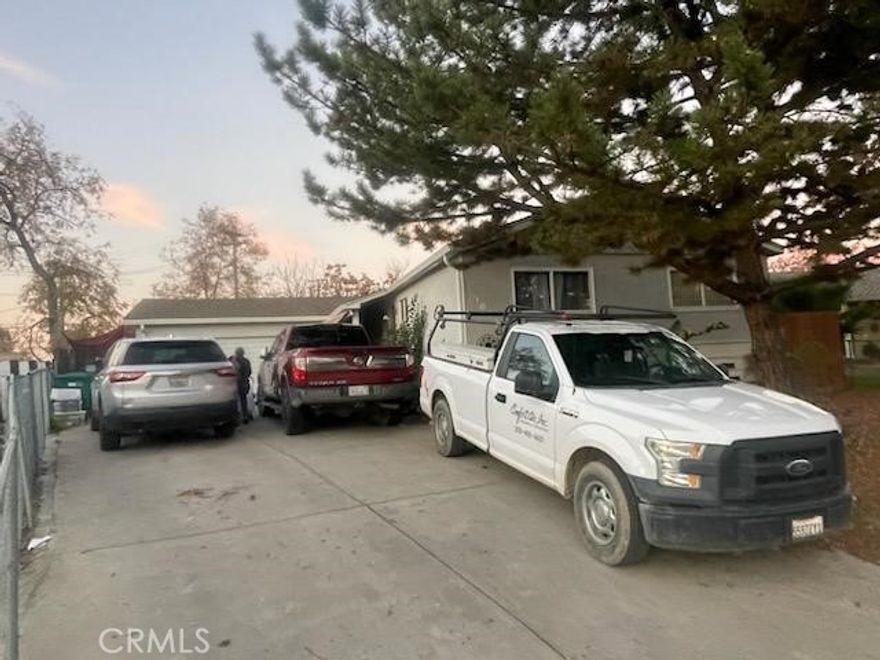 Great single family for a large family, excelent condition.