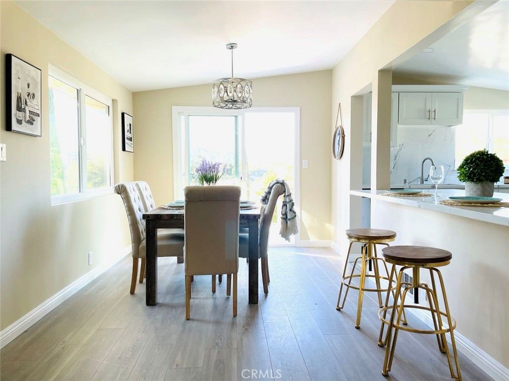 listing image 130723865339501498678