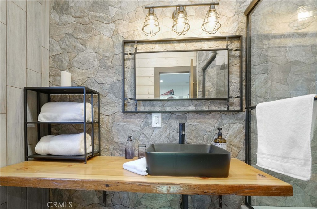 Arrowhead Woods (AWHW) - Residential