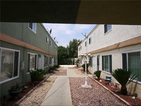 14015 S Budlong Avenue 7 Gardena CA 90247
