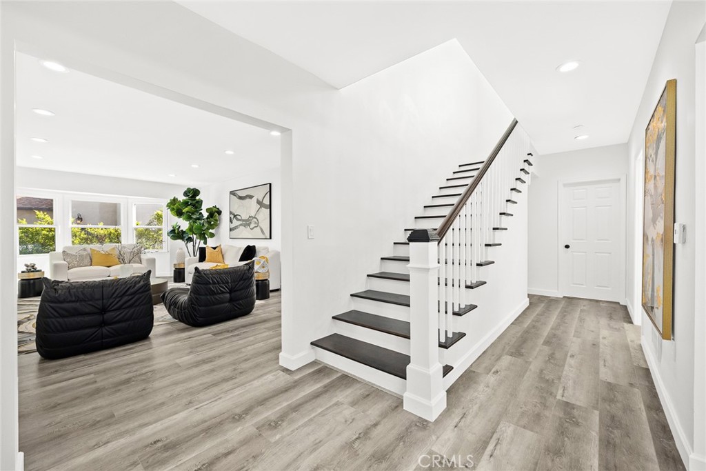 1435 N Chester Avenue