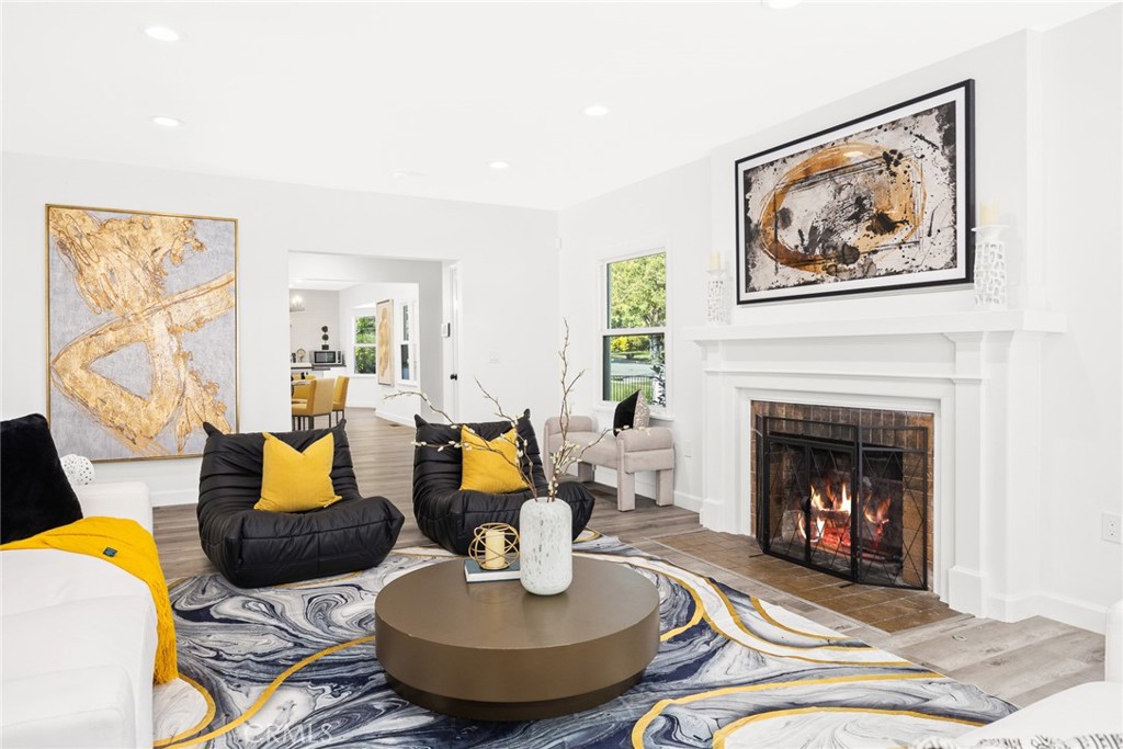 1435 N Chester Avenue