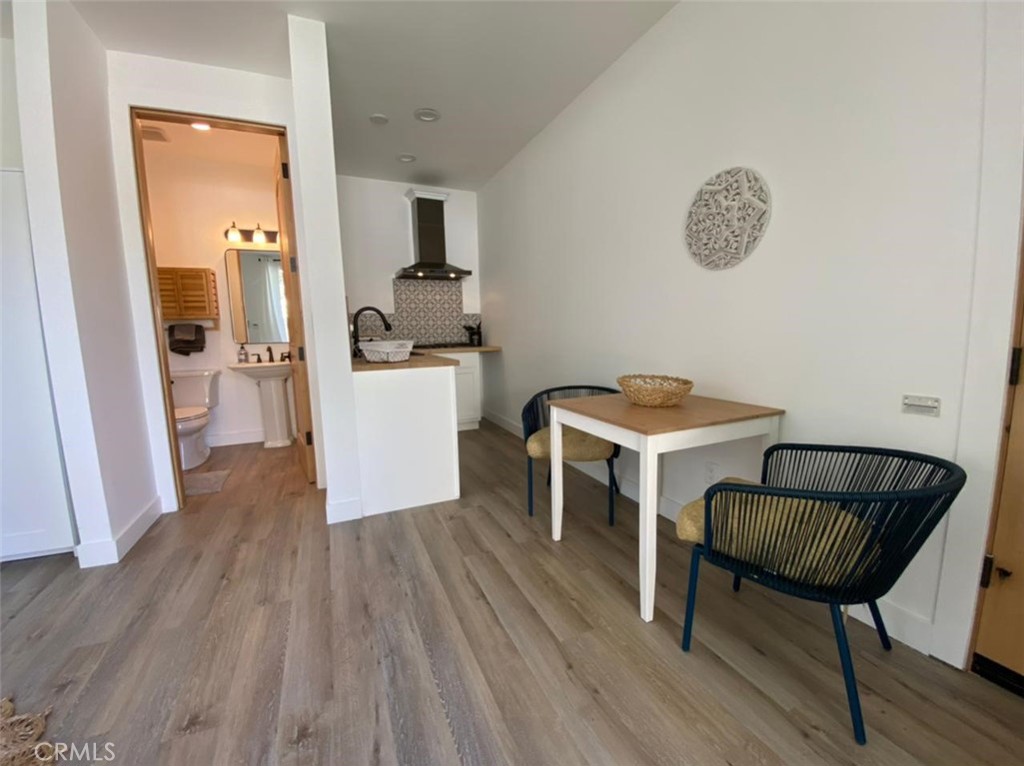 Properties 3 11101 Blix Street