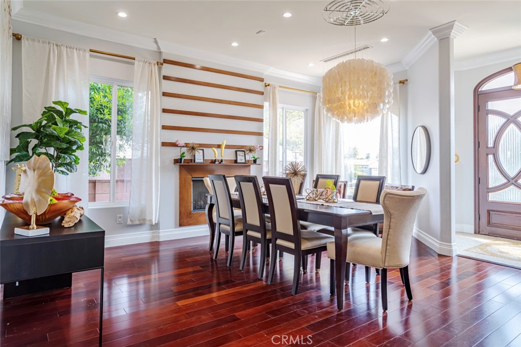 Properties 3 12945 Calvert Street