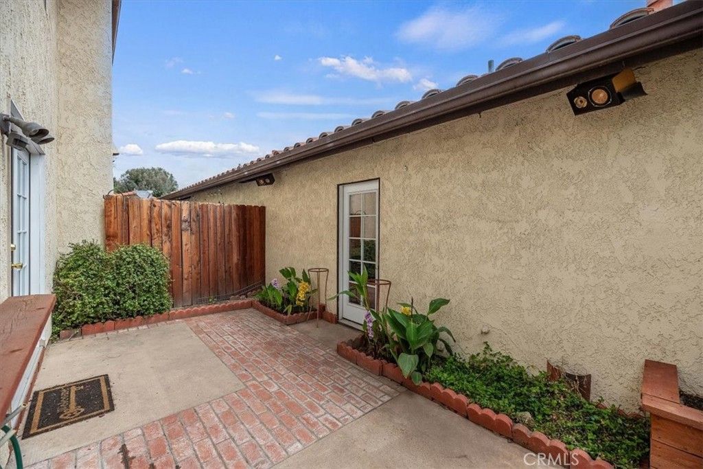 listing image 44