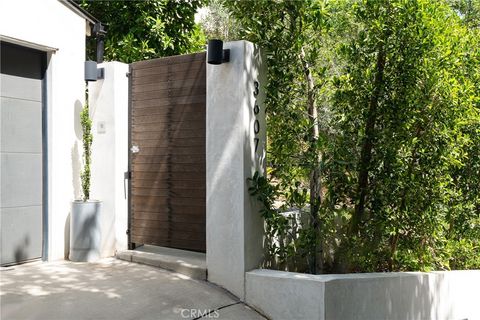 A home in Studio City