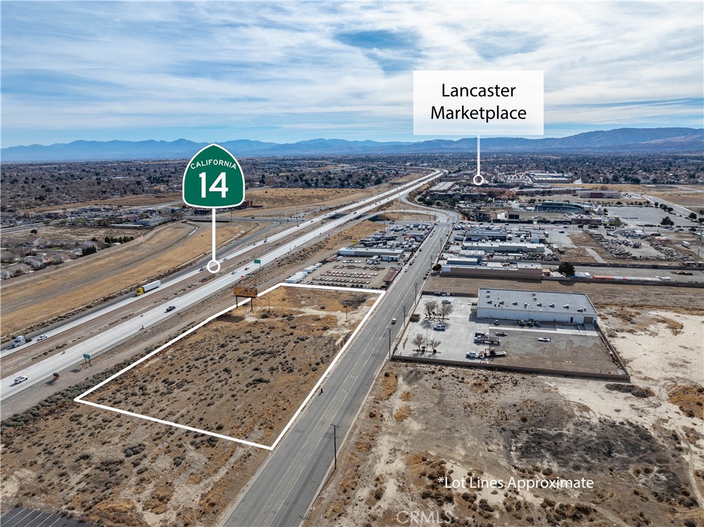 ***HUGE PRICE IMPROVEMENT*** Don't miss out on your opportunity to own this amazing investment property in a great, highly visible location!! Take advantage of the prime freeway exposure and proximity. Boasting just over 3 acres of flat and usable land, explore the multitude of possibilities that await. There is also an existing billboard lease agreement in place with Lamar, added income opportunity!! Take advantage of this incredible opportunity now!!