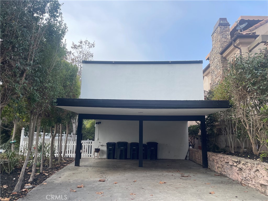401 Jasmine Avenue