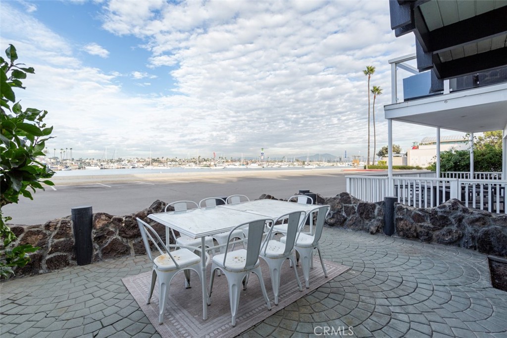 1809 W Bay Avenue