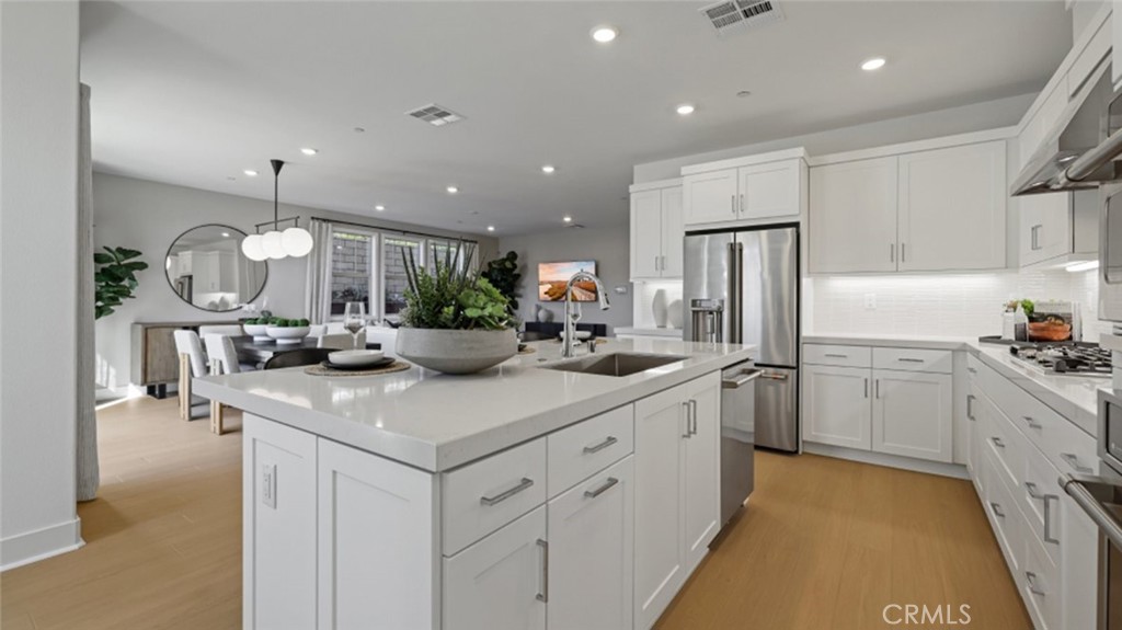 736 Edward Scholle Drive