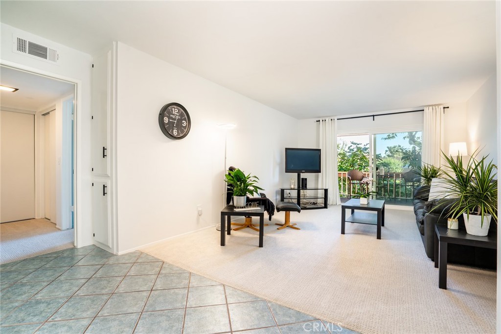 Villa Warner (VWAR) - Residential