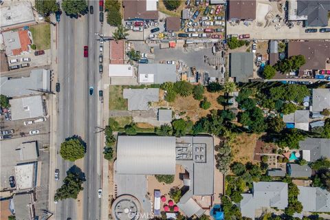 A home in El Monte