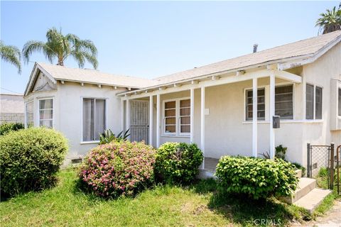 A home in El Monte