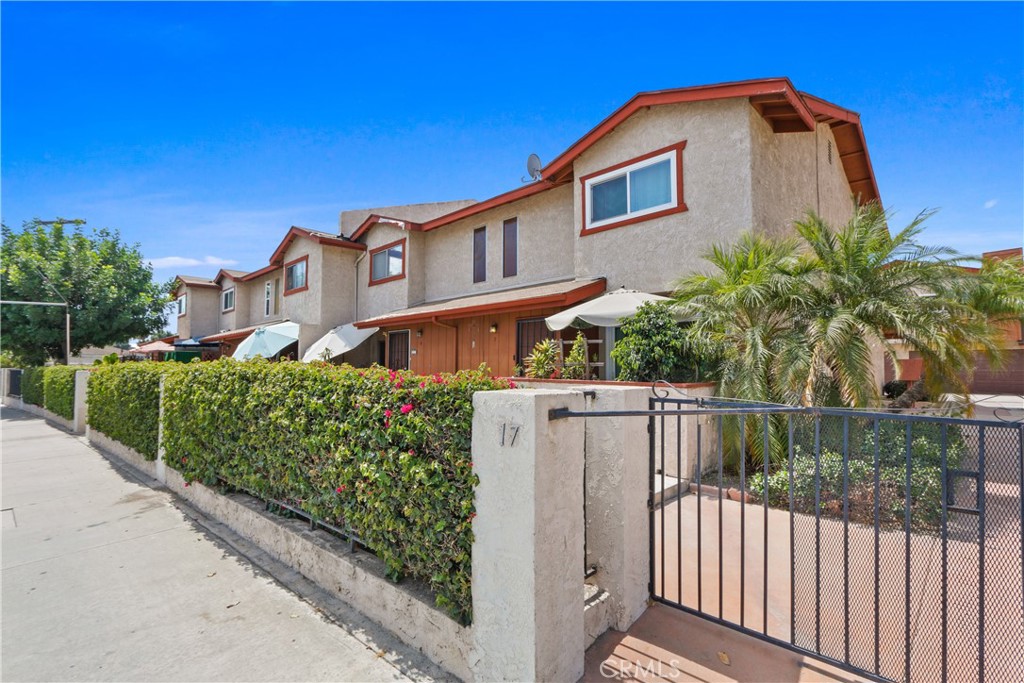 View Whittier, CA 90606 condo