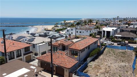 A home in Corona Del Mar