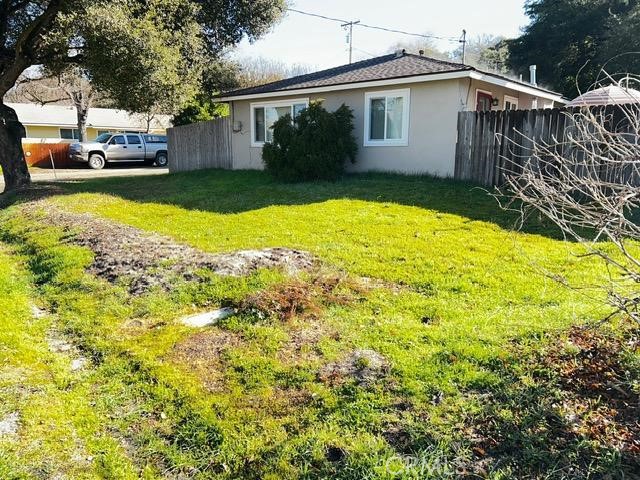 3 bedroom/ 2 bath home located on 8,000. + square foot lot. Great area on woodsy lot on the north side of Atascadero.