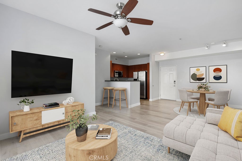 1801 E Katella Avenue 4048